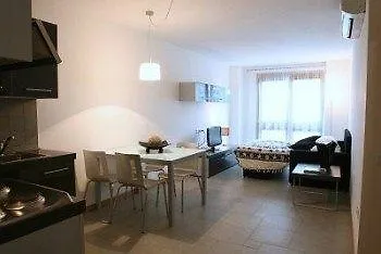 Appart hôtel Lacroma Grado