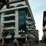 Lacroma Apart-hotel