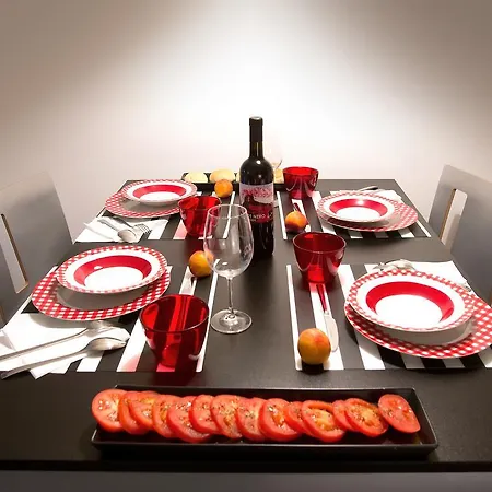 Hotel apartamentowy Lacroma 4*