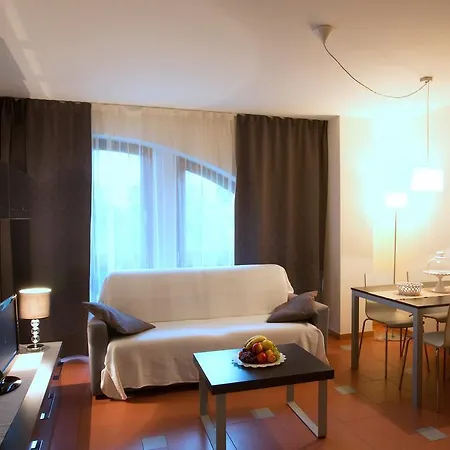 Hotel apartamentowy Lacroma Grado