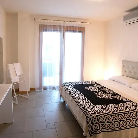 Lacroma Hotel apartamentowy