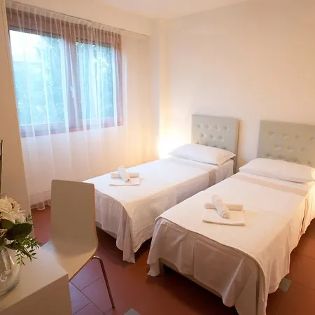 Hotel apartamentowy Lacroma 4*