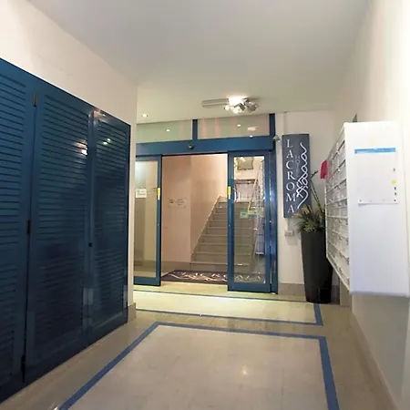 Hotel apartamentowy Lacroma