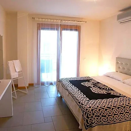 Lacroma Hotel apartamentowy