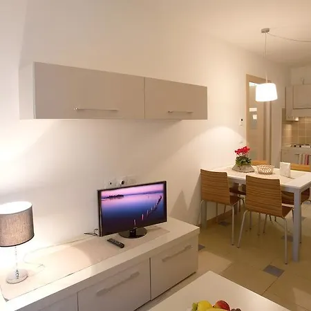 Hotel apartamentowy Lacroma